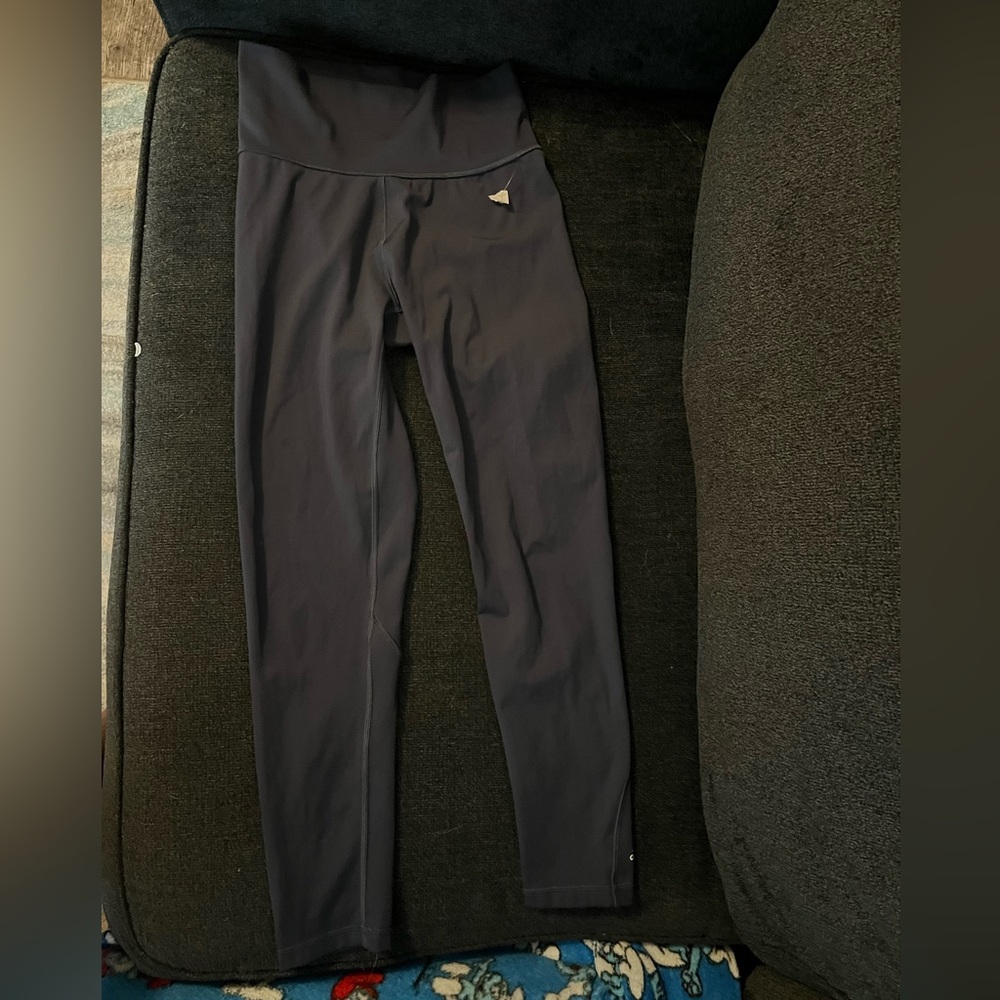 NWT Adidas leggings (S)